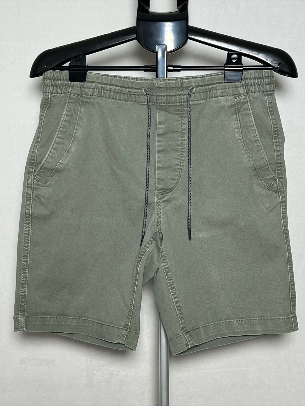 AEROPOSTALE Green Drawstring Shorts - size S